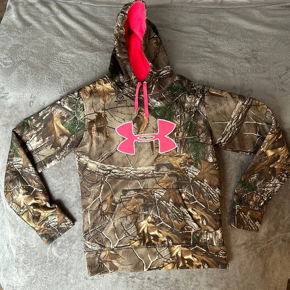 Small Under Armour Realtree Camo sweatshirt - Picture 1 of 4